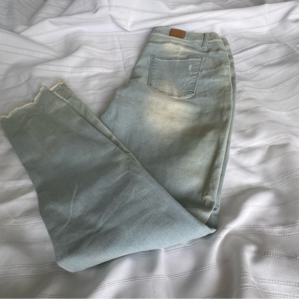 Bluenotes Jodan Low Rise Curvy Jeggings Women's Size 34 Light Blue Distressed Y2